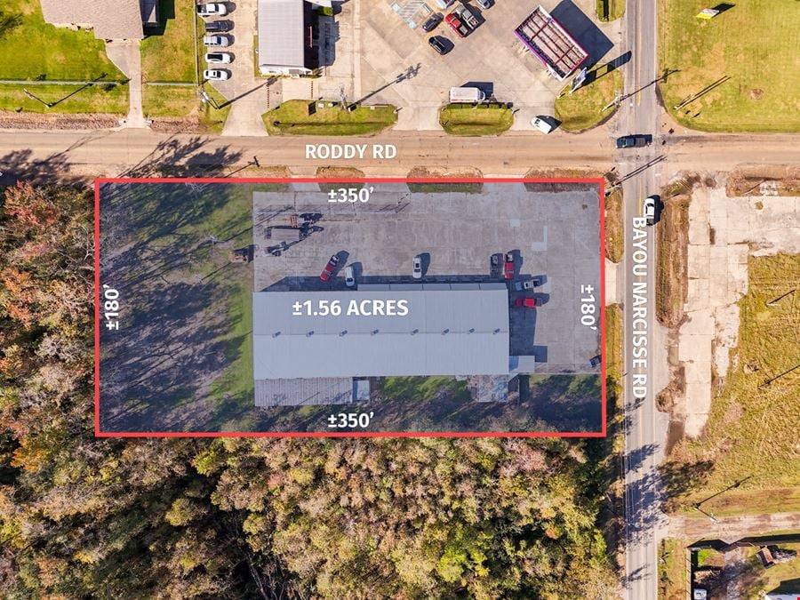 ±11,000 SF Commercial Building on a Signaled Intersection Corner Lot