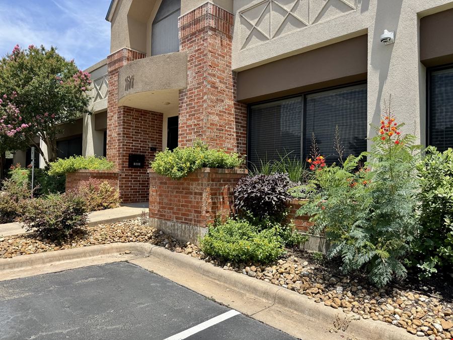 4604 S. Lamar