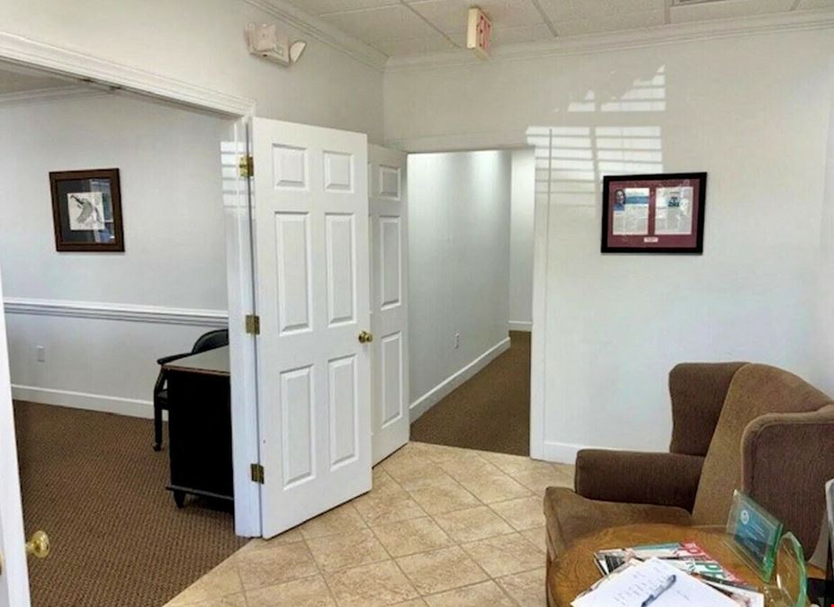 113 Adris Pl