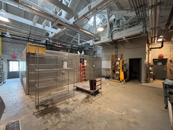 Preview of Industrial space for Rent at 1746 Tchoupitoulas Street