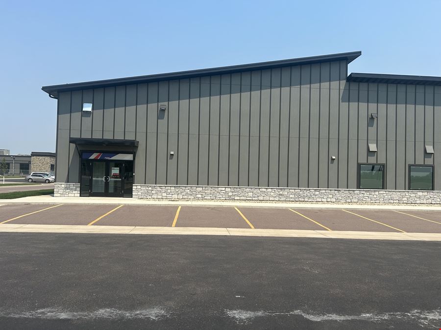 7300 S. Grasslands Place