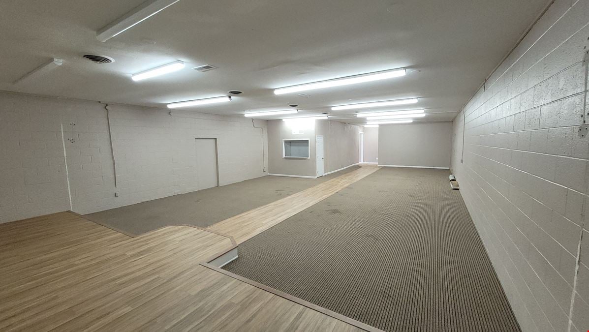 Prime Retail-Service Space Space for Church Use