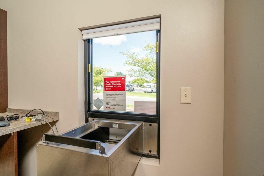 OFFICE CONDO AVAILABLE IN MYERS CORNER OFFICE COMPLEX