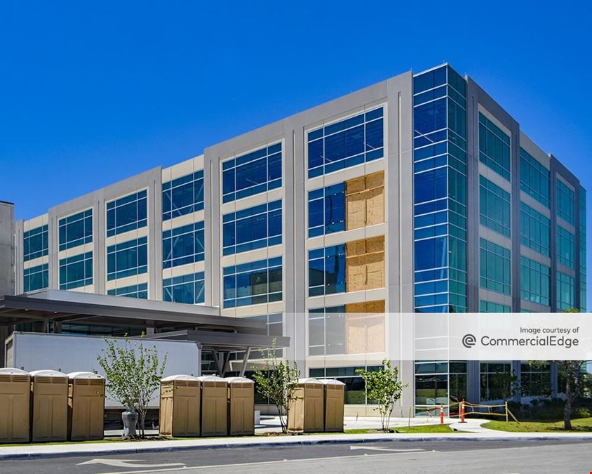 Vista Corporate Center