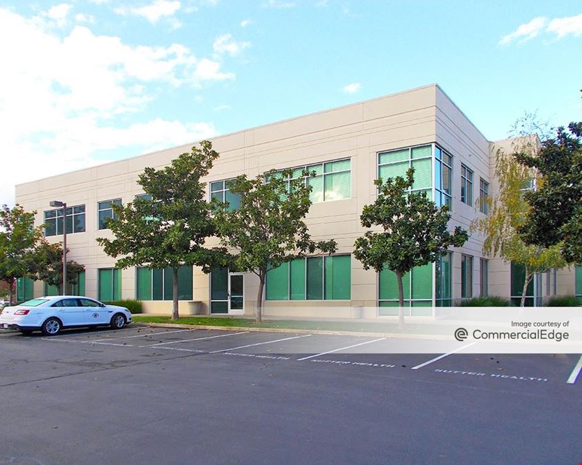Mather Commerce Center - 10545 Armstrong Avenue