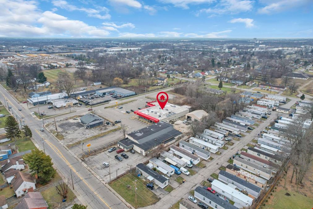 Southside Columbus laundromat, retail space, and drive-thru 1501-1511 Frebis Avenue