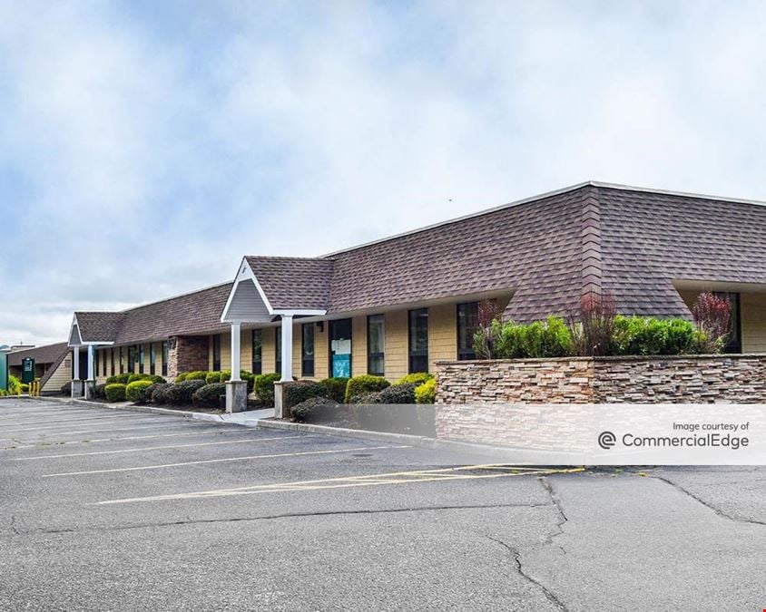 Crossroads South Corporate Park - 1757 Veterans Memorial Hwy
