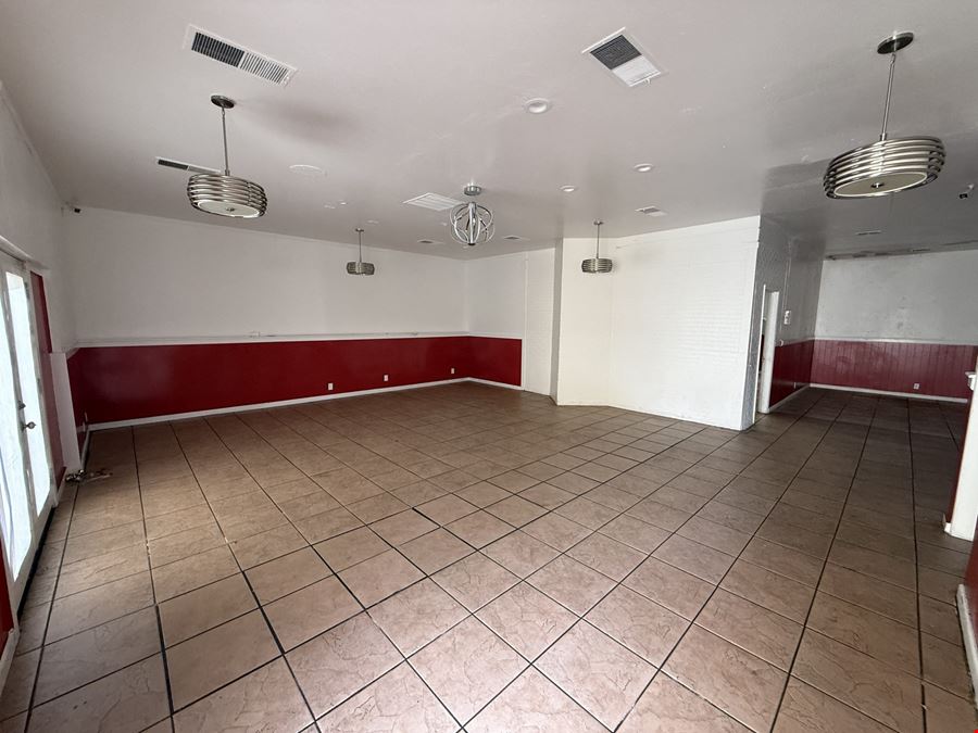920 South Cherokee Lane