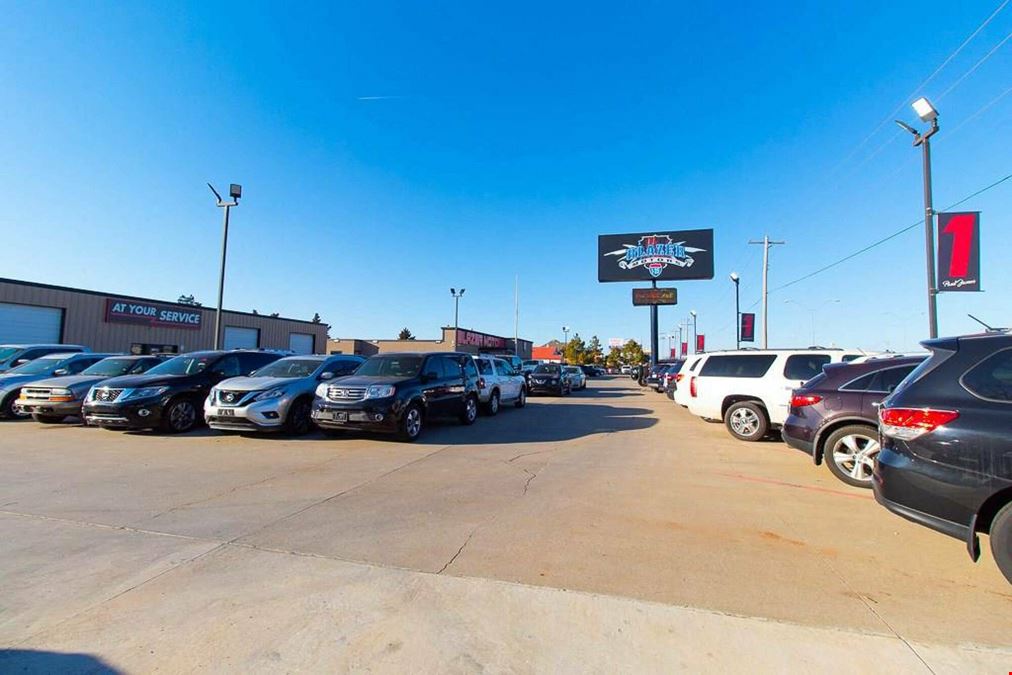 9229 S. I 35 Service Road