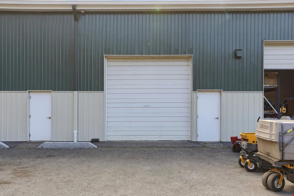1,800 sf Industrial/ Contractor Space for Lease in Rowley, MA 