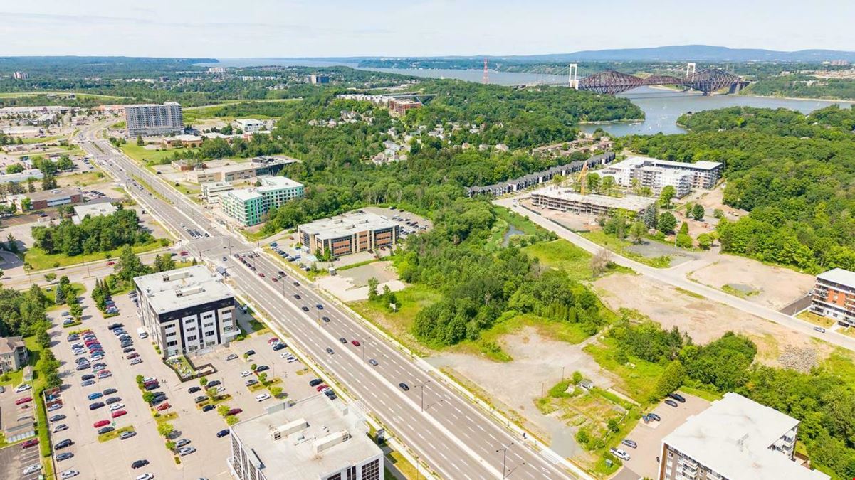 1355 boulevard Guillaume-Couture G6W0S3 — Lévis