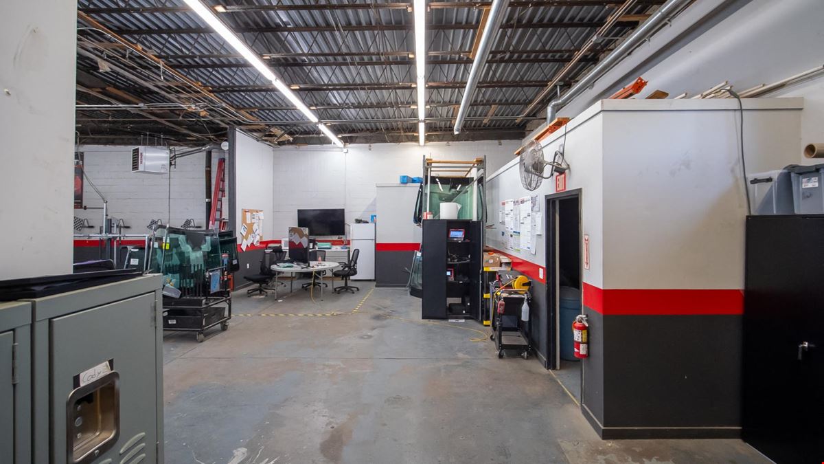 Drive-in ready 2-bay shop 