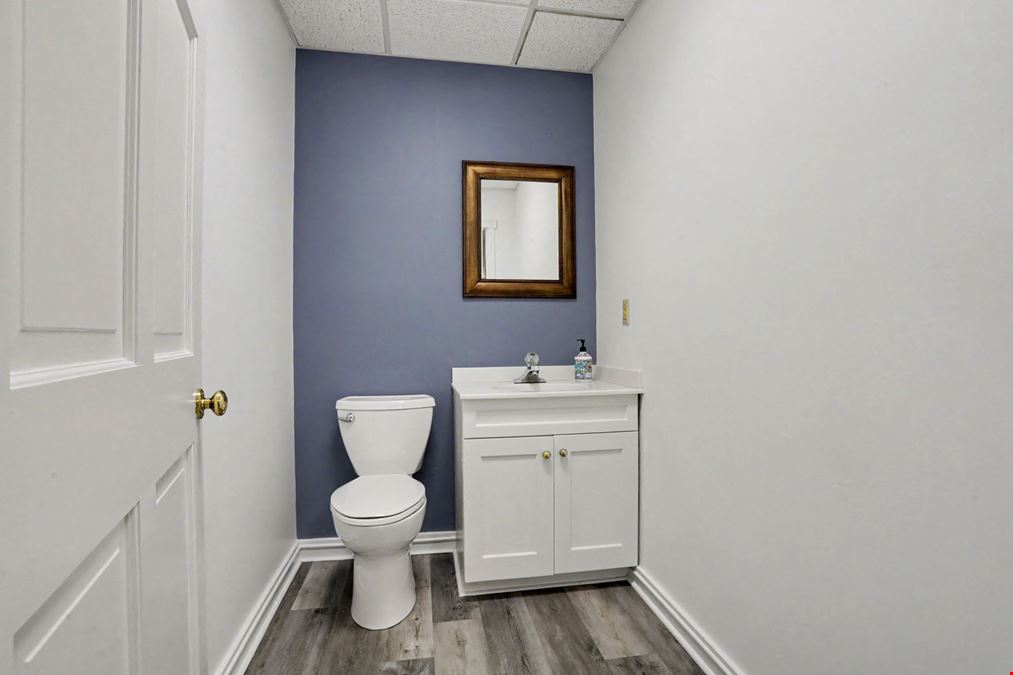 27 Mill Plain Rd #4