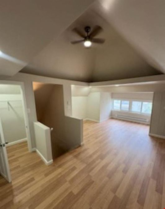1611 W Barker Ave