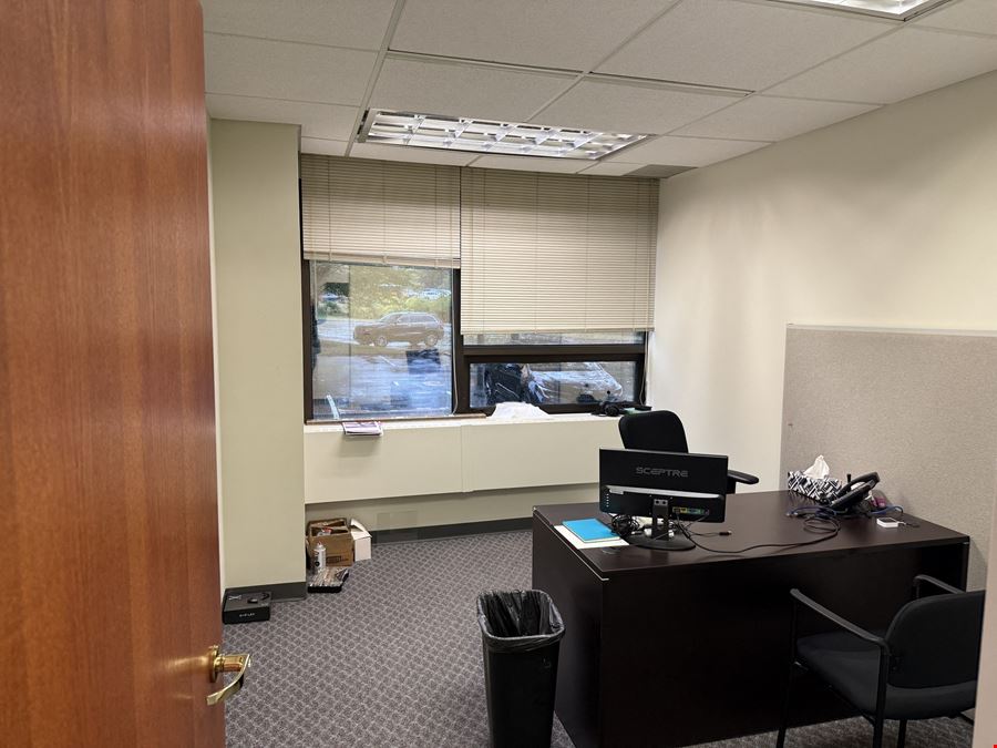 80 Business Park Dr