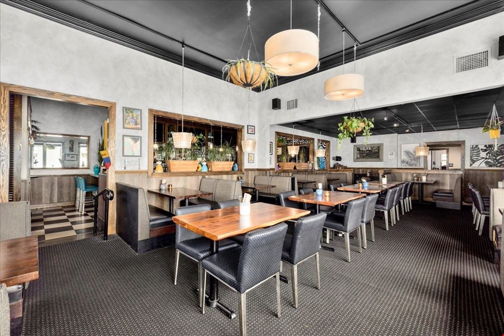 Roundin' 3rd + Selva - Two Highly Regarding Long Beach Restaurant