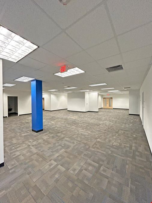 7001 Pinecrest Road