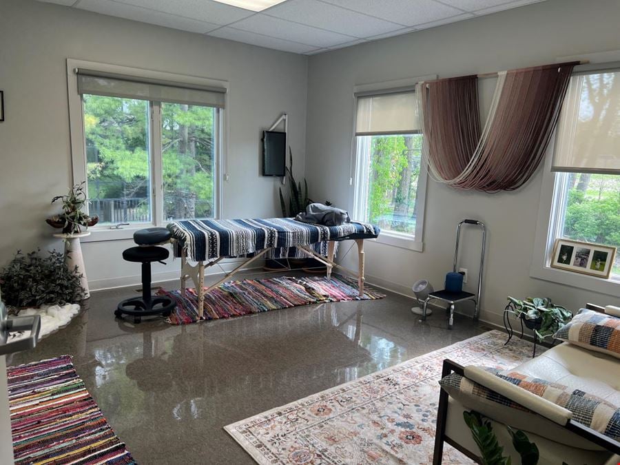 480 Colonial Pkwy