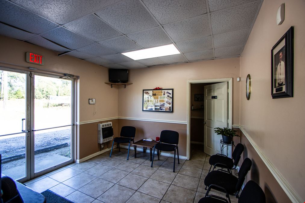 8263 Garners Ferry Rd