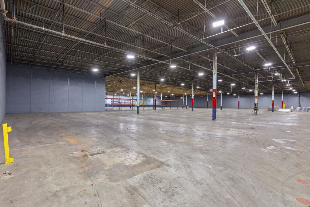 Large Warehouse Spaces Available Trenton GA