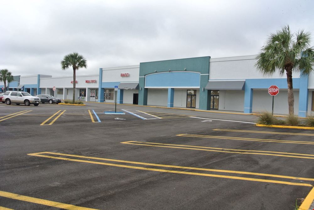 St Lucie Plaza