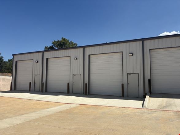 Preview of Industrial space for Rent at 124 GOLF AVE