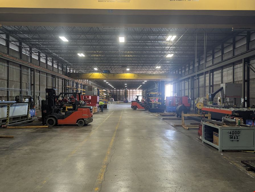 Heavy Manufacturing Warehouse for Lease - 3400 N. Topeka