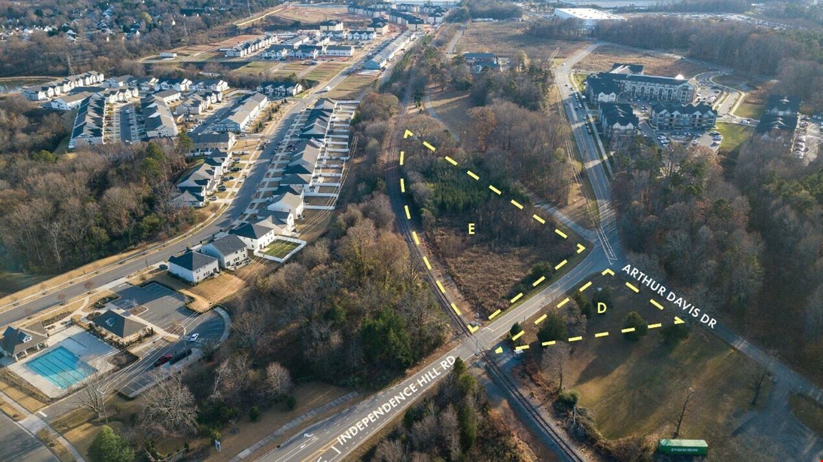 Eastfield Rd & E Independence Hill