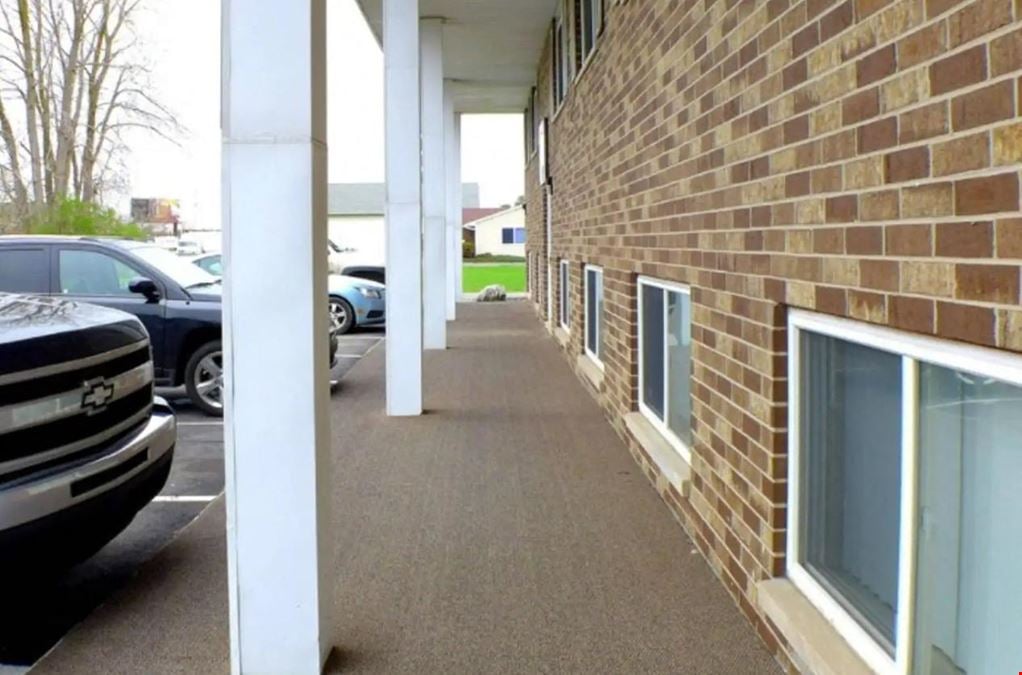 Premium Office Suites for Lease - Grand River & Waverly - Lansing Area