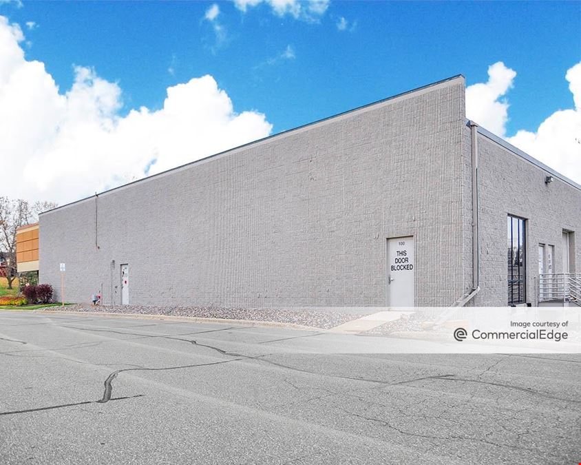 Plymouth Business Center I 3850 Bldg