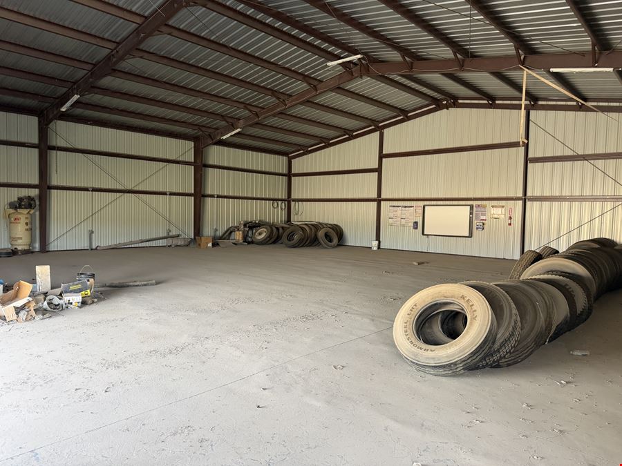Versatile Warehouse on 5 Acres