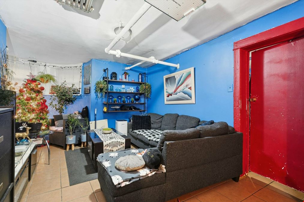 3136 W Logan Blvd