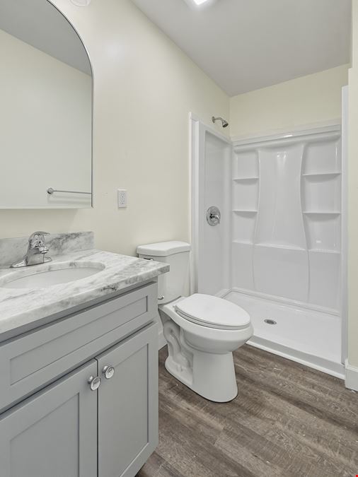 Private 4-Home Community