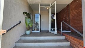 219 E 32nd St