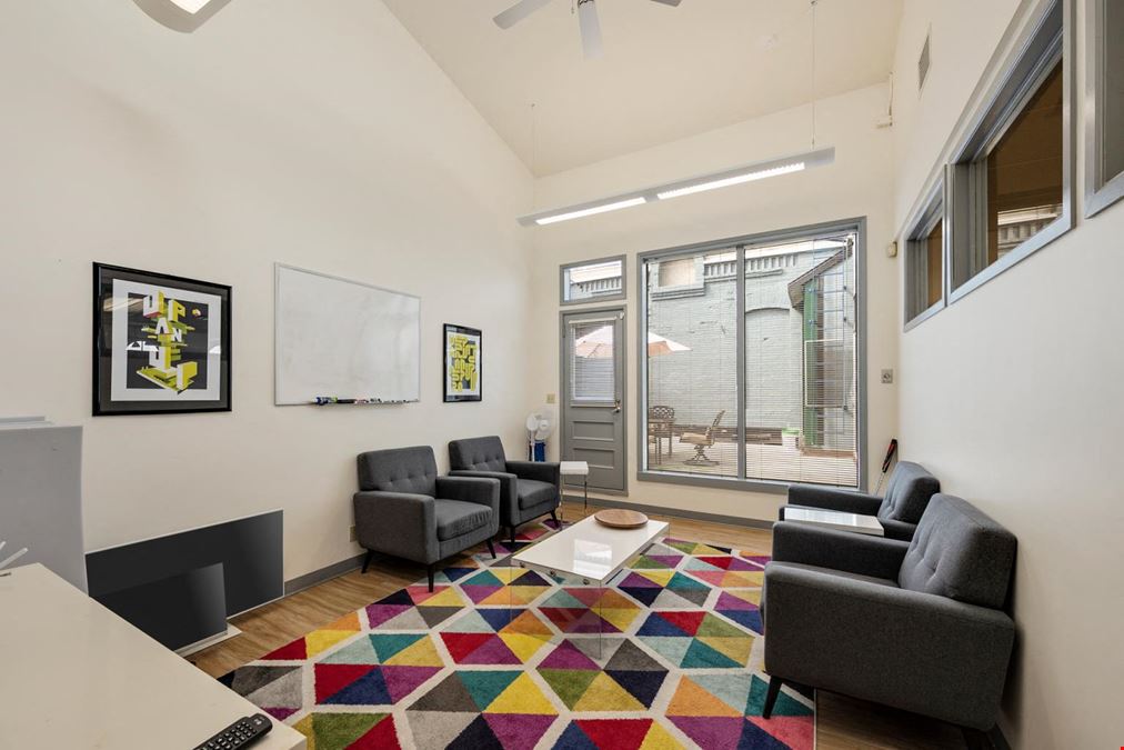 304-733 Johnson Street