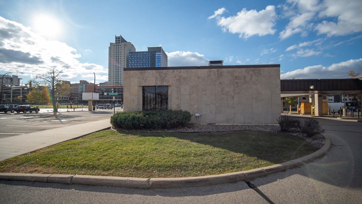 Center Street Premier Flex-Commercial Space 