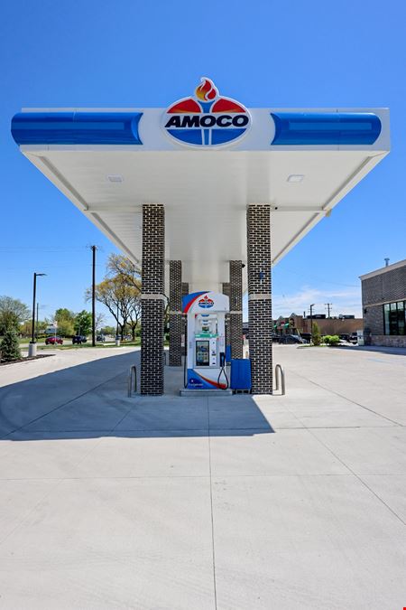 4050 15 Mile Rd