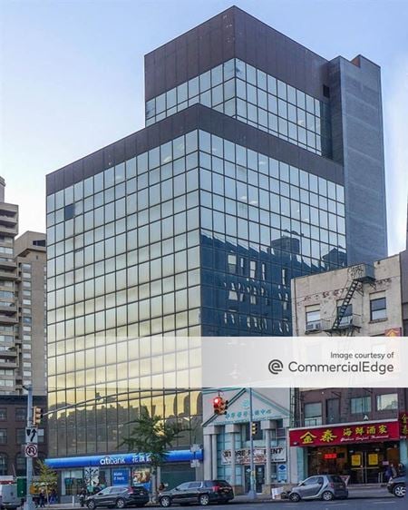 Preview of Retail space for Rent at 161 Avenue of the Americas