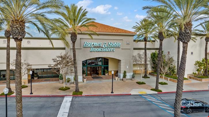 New reduced price! |Town Center Square | Exceptional Fully-Leased Retail Opportunity