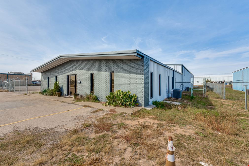 Warehouse/Office Off E Hwy 80