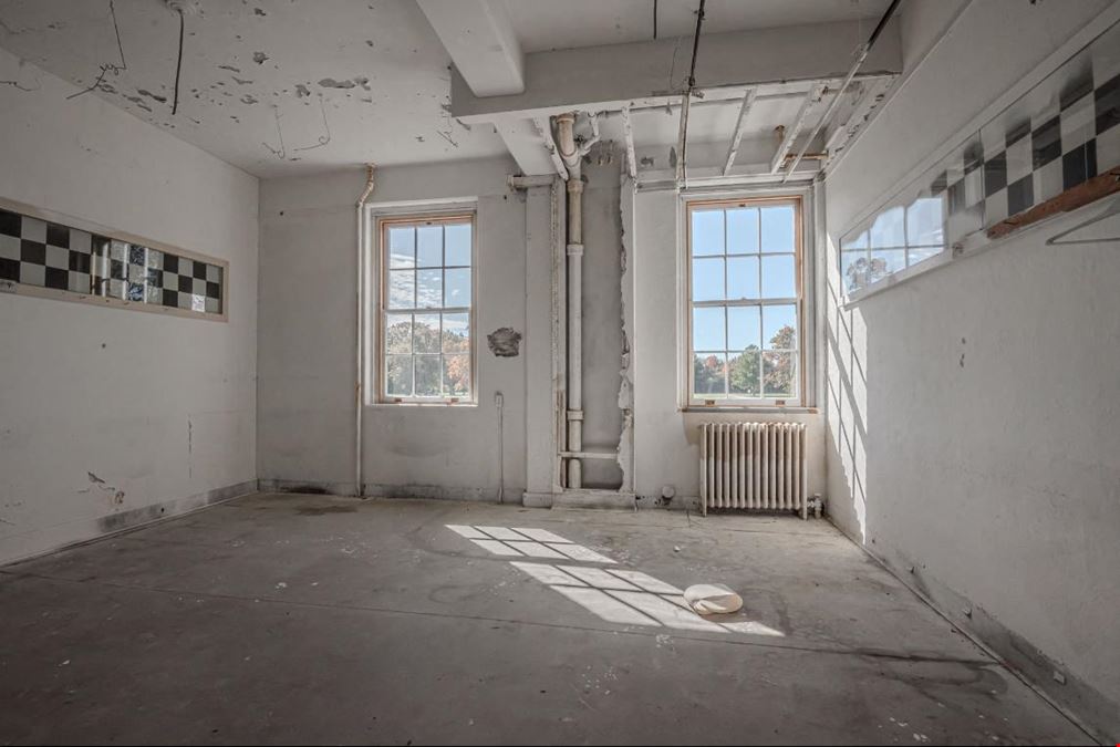 Fort DuPont | The "Paynter" Building