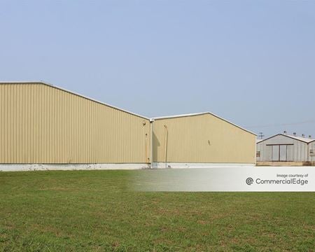 Preview of Industrial space for Rent at 111 E. Lampasas St.