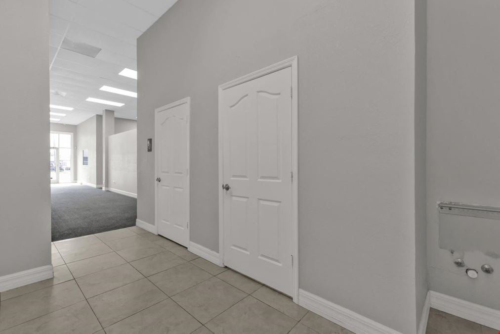 4694 Tamiami Trail