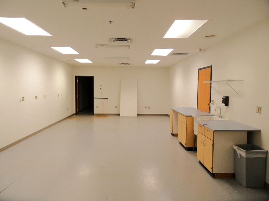 Flex / Office / Lab / High Tech Building for Sale or Lease in Ann Arbor