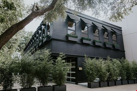 Preview of commercial space at 4230 Avondale Avenue