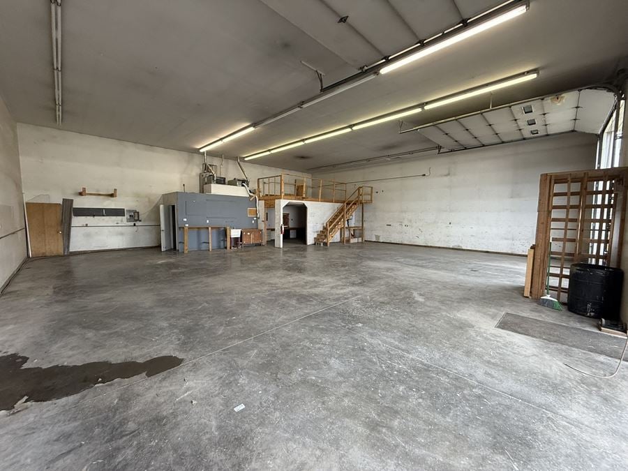 211 Montgomery Avenue 