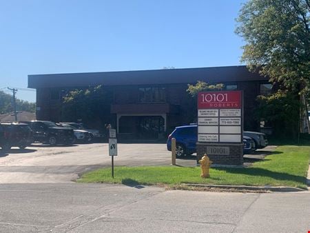 Preview of Office space for Rent at 10101 S Roberts Rd