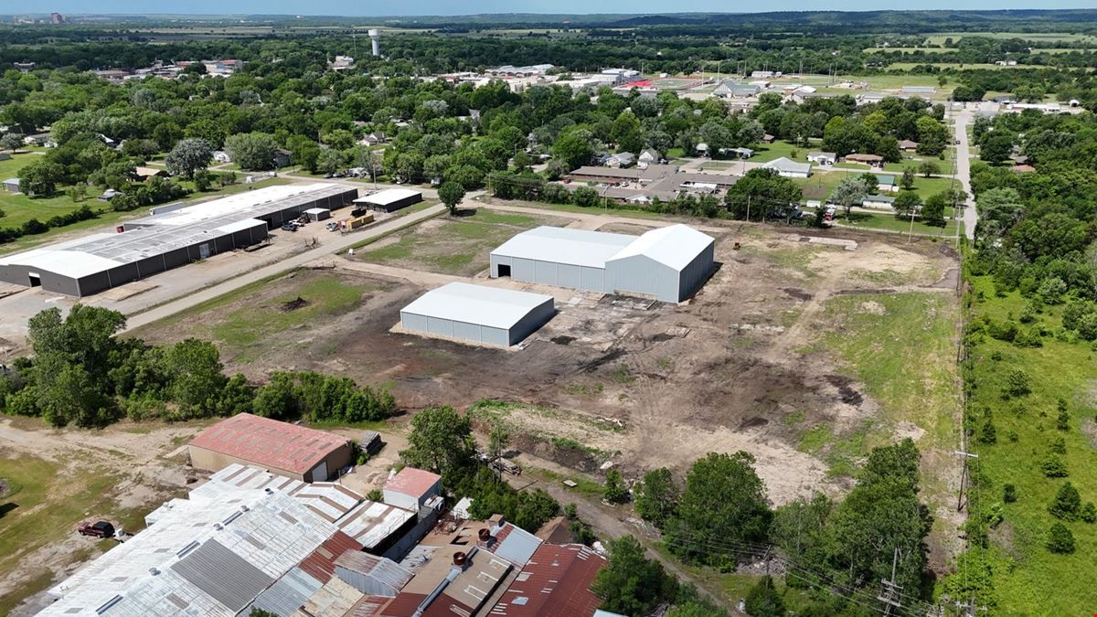 1100 E 14th St. - Industrial