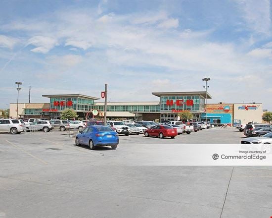 Preview of Retail space for Rent at 170 East Whitestone Blvd