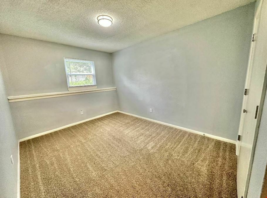 Maple Ridge Apartments